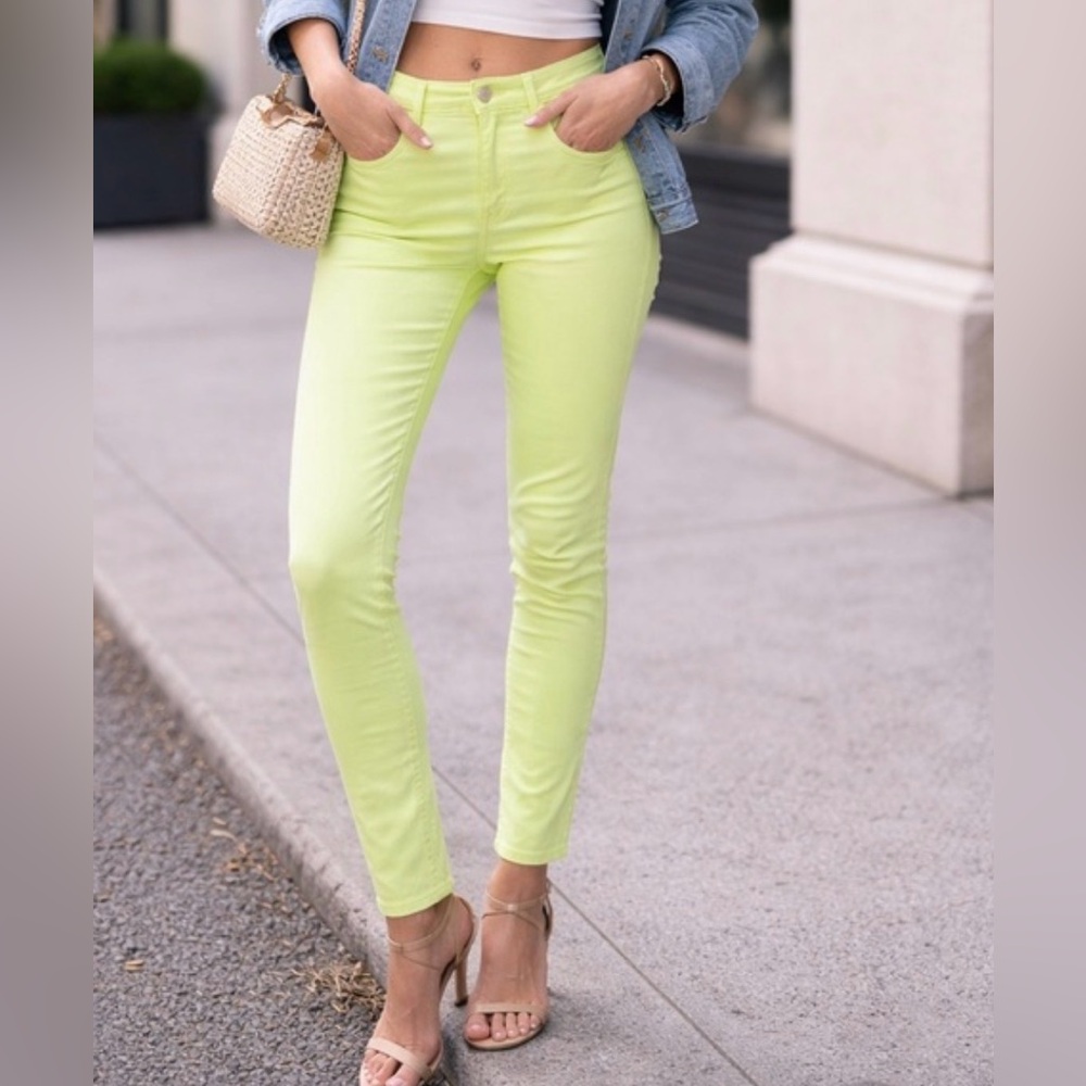 NWT Hudson MIDRISE NICO Neon Women’s Skinny Jeans